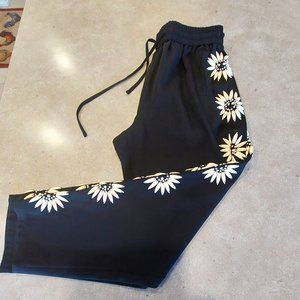 UTERQUE Women's Black Straight Leg Pant w/Ivory Beading on Sides - Medium (8)